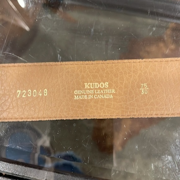 Kudos burnished bronze leather  belt 30” - Picture 3 of 6